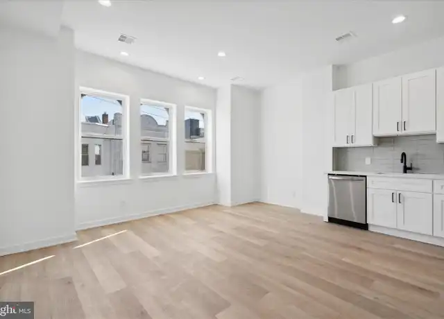 Property at 724 S 4th St Unit 2F, Philadelphia, PA, 19147, 0 beds, 1 bath, [object Object]