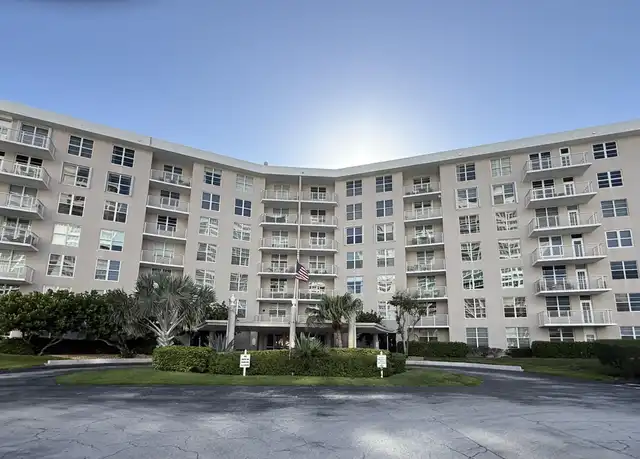 Property at 2851 S Ocean Blvd Unit 4 S, Boca Raton, FL, 33432, 1 bed, 1 bath, [object Object]