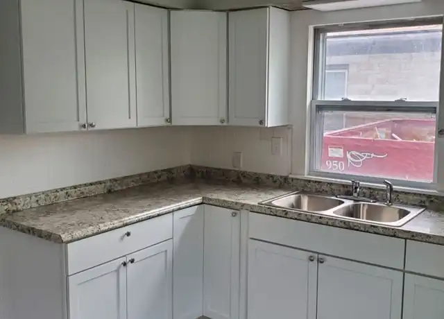 Property at 1406 W 21st St, Lorain, OH, 44052, 4 beds, 1 bath, [object Object]