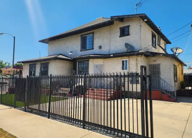 Property at 702 N Garey Ave Unit 702, Pomona, CA, 91767, 1 bed, 1 bath, [object Object]