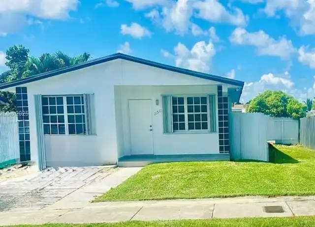 Property at 11511 SW 181st Ter, Miami, FL, 33157, 3 beds, 2 baths, [object Object]