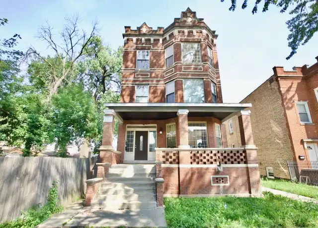 Property at 2535 N Kildare Ave Unit 10Q, Chicago, IL, 60639, 3 beds, 1 bath, [object Object]