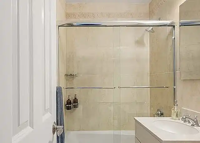 Property at 444 E 86th St Unit 4D, New York, NY, 10028, 1 bed, 1 bath, [object Object]
