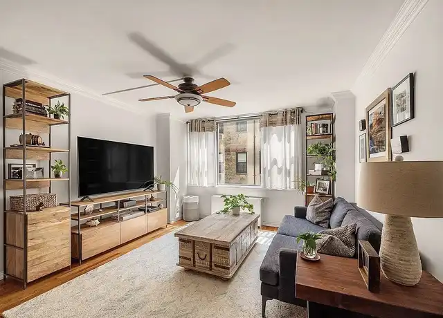 Property at 444 E 86th St Unit 4D, New York, NY, 10028, 1 bed, 1 bath, [object Object]