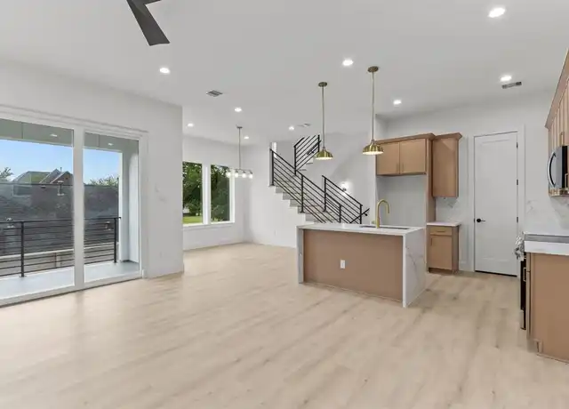 Property at 3110 Live Oak St, Houston, TX, 77004, 3 beds, 3.5 baths, [object Object]