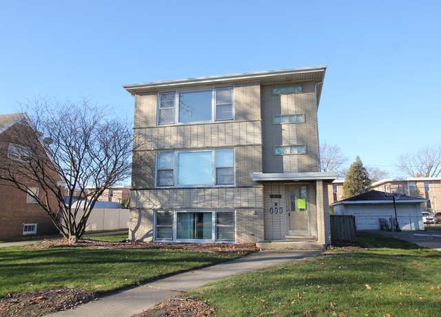 Photo of 9312 S Harding Ave #2, Evergreen Park, IL 60805