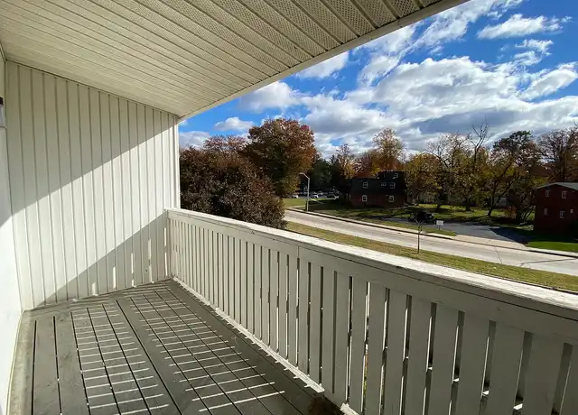 Property at Fox Crossing Apartments - 6410 Walther Ave, Baltimore, MD, 21206, 2 beds, 1-2 bath, [object Object]