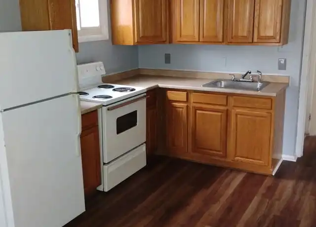 Property at 9 Western Ave Unit 1, Albany, NY, 12203, 2 beds, 1 bath, [object Object]