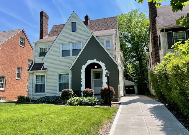 Property at 3559 Gridley Rd Unit Up, Shaker Heights, OH, 44122, 2 beds, 1 bath, [object Object]