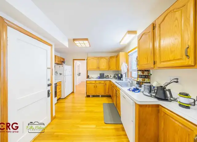 Property at 21 Salisbury Rd, Newton, MA, 02458, 2 beds, 1 bath, [object Object]