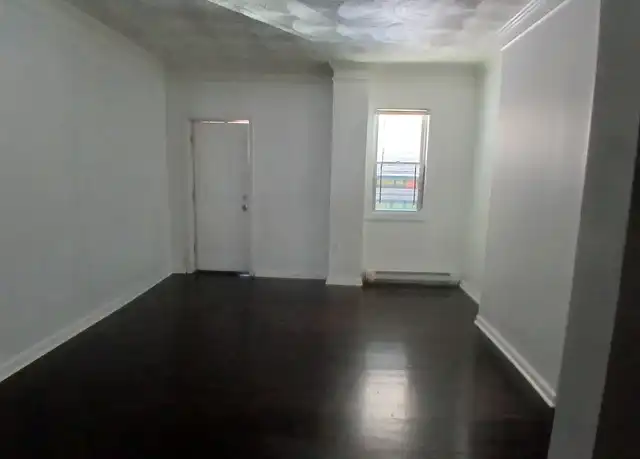 Property at 4525 Pennington Ave, Curtis Bay, MD, 21226, 2 beds, 1 bath, [object Object]