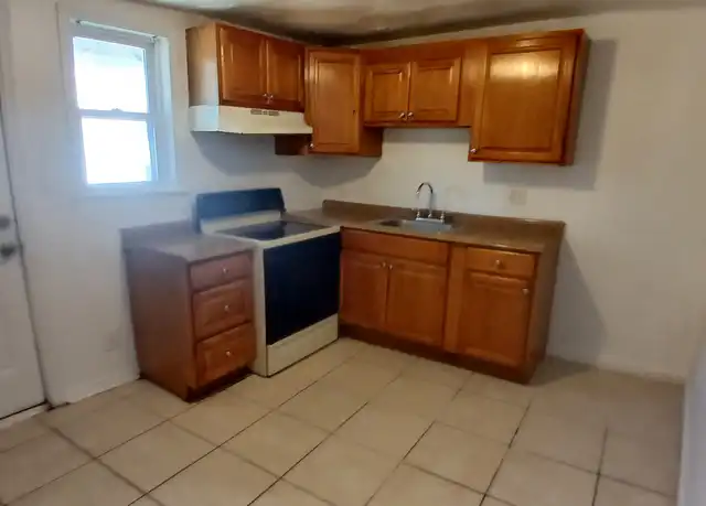Property at 4525 Pennington Ave, Curtis Bay, MD, 21226, 2 beds, 1 bath, [object Object]