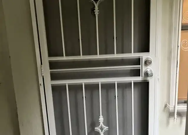 Property at 1439 Rexford Dr Unit 4, Los Angeles, CA, 90035, 1 bed, 1 bath, [object Object]