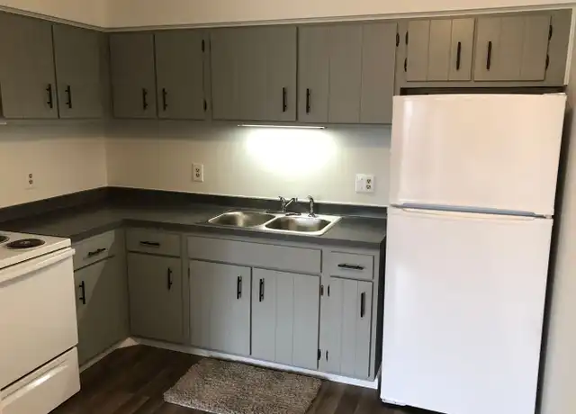 Property at 240-264 E Dekora St Apt 3, Saukville, WI, 53080, 1 bed, 1 bath, [object Object]
