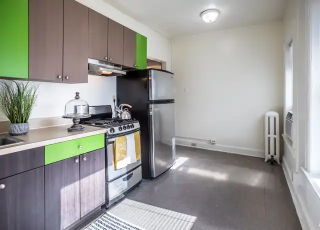 Property at 1969 Poplar Ave, Memphis, TN, 38104, 1 bed, 1 bath, [object Object]