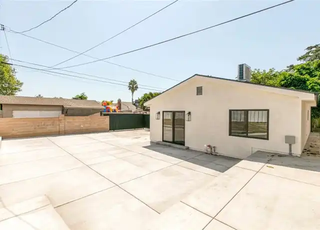 Property at 10446 Woodley Ave, Granada Hills, CA, 91344, 3 beds, 2 baths, [object Object]