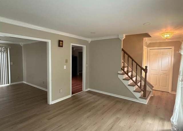 Photo of 9 Wetherburn Dr, Downingtown, PA 19335