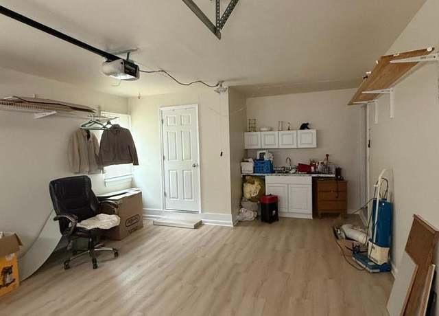 Photo of 9 Wetherburn Dr, Downingtown, PA 19335