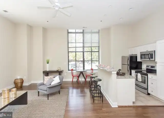 Property at 230 N 21st St Unit B4, Philadelphia, PA, 19103, 1 bed, 1 bath, [object Object]
