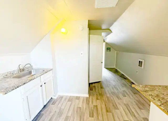 Property at 8505 Garfield Blvd Unit 3, Garfield Heights, OH, 44125, 1 bed, 1 bath, [object Object]