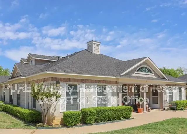 Photo of 400 Glade Rd, Grapevine, TX 76051