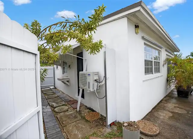 Property at 7941 SW 37th Ter, Miami, FL, 33155, 0 beds, 1 bath, [object Object]