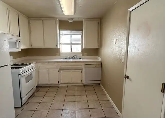 Property at 1116 Miller Ln, Tehachapi, CA, 93561, 2 beds, 1 bath, [object Object]