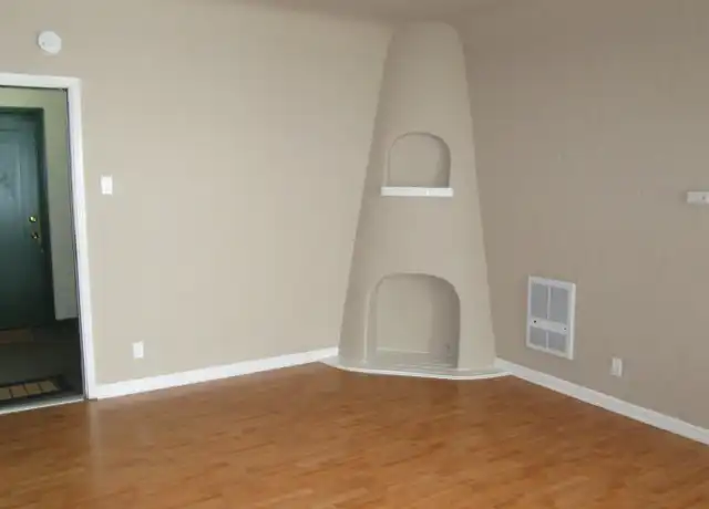 Property at 2175 Chestnut Ave Unit 6, Long Beach, CA, 90806, 0 beds, 1 bath, [object Object]