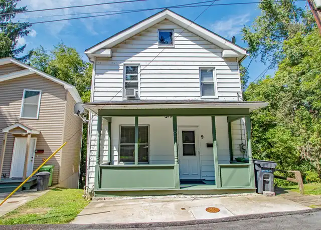 Property at 9 Trent St, Morgantown, WV, 26505, 3 beds, 1 bath, [object Object]