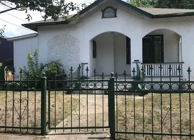 Property at 614 Barbe St, San Antonio, TX, 78210, 2 beds, 2 baths, [object Object]