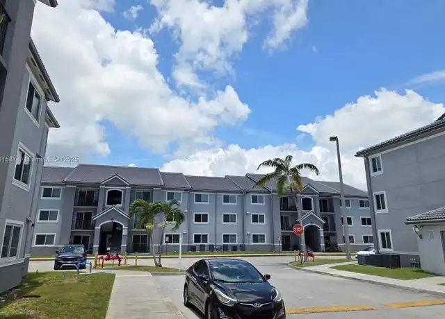 Property at 15440 SW 284th St, Homestead, FL, 33033, 1 bed, 1 bath, [object Object]