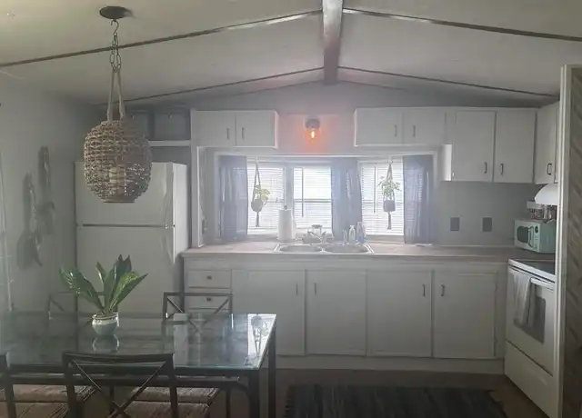 Property at 34325 Timberland Blvd, Wesley Chapel, FL, 33543, 2 beds, 1 bath, [object Object]