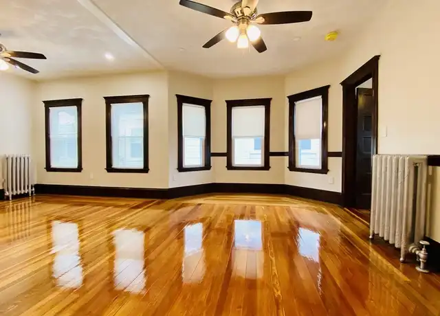Property at 85 Albion St Unit 2, Medford, MA, 02155, 3 beds, 1 bath, [object Object]