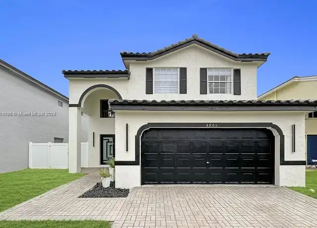 Property at 5901 S Sable Cir, Margate, FL, 33063, 3 beds, 2.5 baths, [object Object]