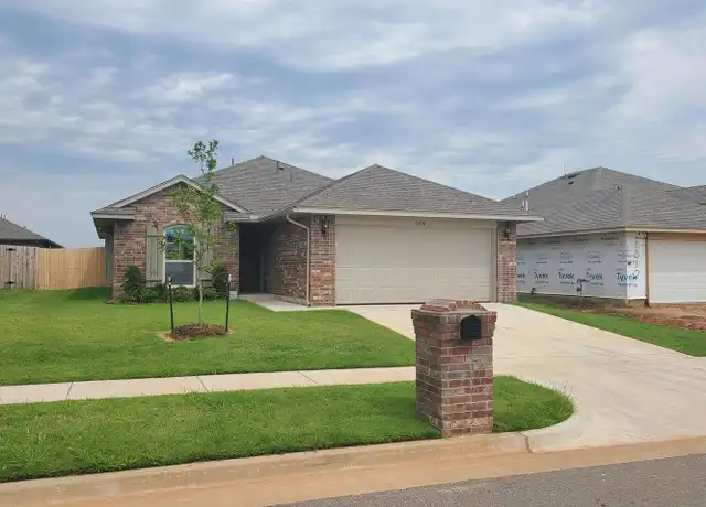 Property at 1008 Hickory Creek Dr, Yukon, OK, 73099, 3 beds, 2 baths, [object Object]