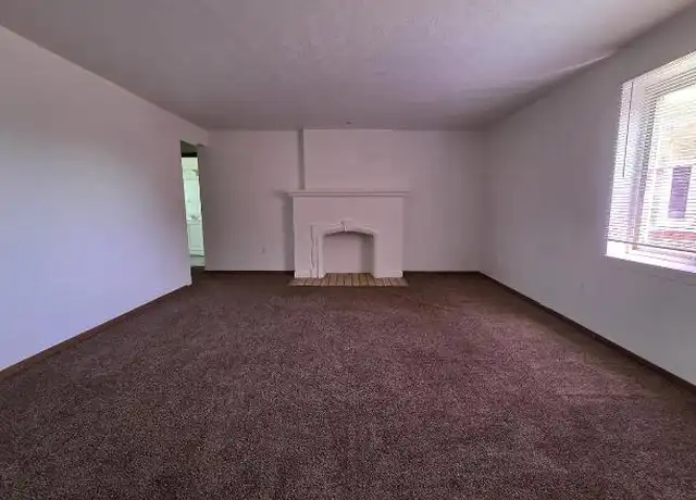 Property at 1845 Emerson Ave, Dayton, OH, 45406, 1 bed, 1 bath, [object Object]