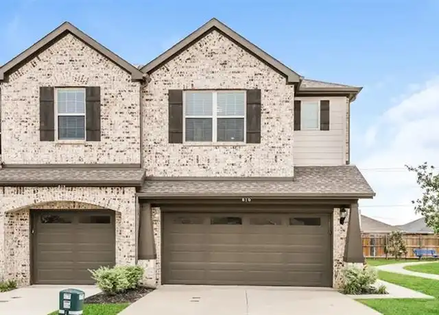Property at 816 Bonnet Trl, Arlington, TX, 76001, 4 beds, 2.5 baths, [object Object]