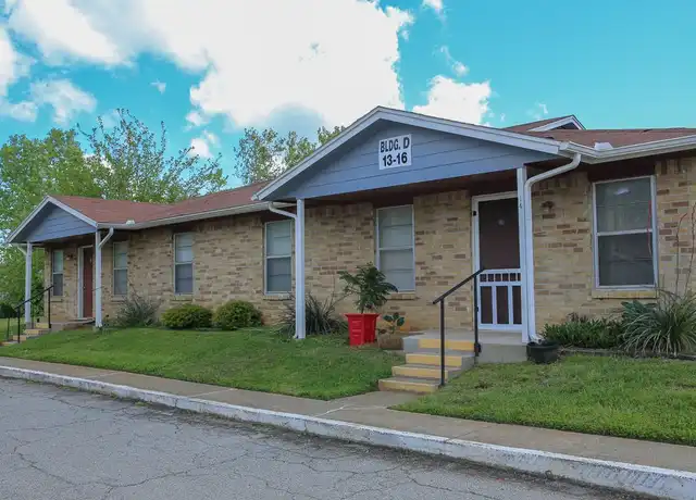 Property at 500 4th St Unit 101, Whitesboro, TX, 76273, 1 bed, 1 bath, [object Object]