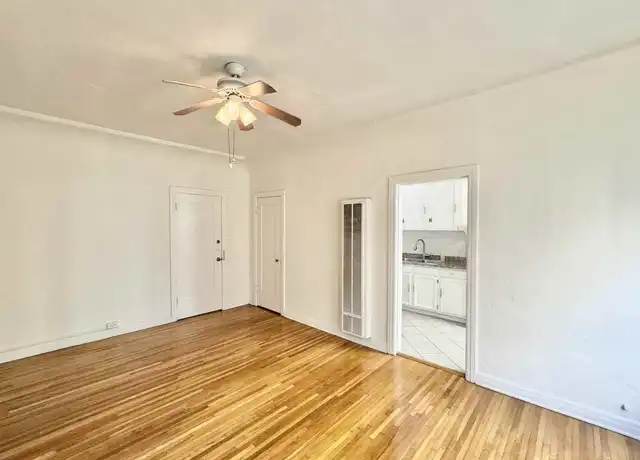 Property at 625 Cochran Ave Unit 9, Los Angeles, CA, 90036, 1 bed, 1 bath, [object Object]