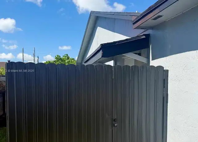 Property at 12328 SW 259th St Unit L, Homestead, FL, 33032, 1 bed, 1 bath, [object Object]