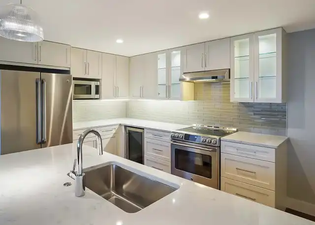 Property at Park Towne Place Apartments - 2200 Benjamin Franklin Pkwy, Philadelphia, PA, 19130, 1 bed, 1 bath, [object Object]