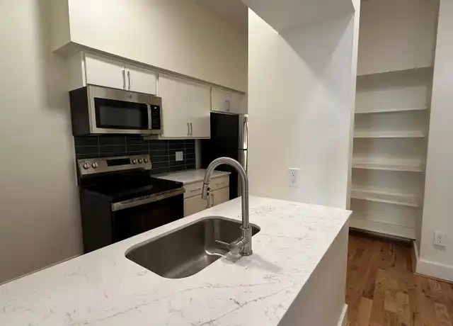 Property at 1415 Main St Unit 1, Cincinnati, OH, 45202, 1 bed, 1 bath, [object Object]