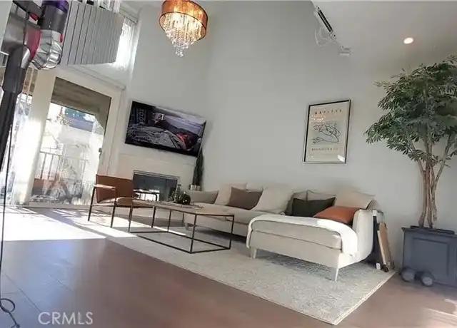 Property at 8114 Manitoba St #204, Playa del Rey, CA, 90293, 1 bed, 1 bath, [object Object]