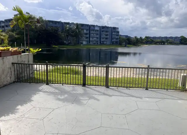 Property at 9137 Fontainebleau Blvd #6, Miami, FL, 33172, 3 beds, 2.5 baths, [object Object]