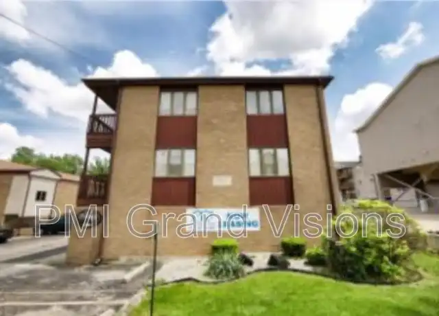 Property at 955 4th St Unit 4, Charleston, IL, 61920, 2 beds, 1 bath, [object Object]