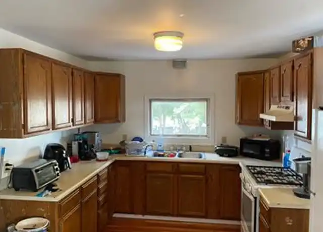 Property at 260 Colchester Ave Unit A, Burlington, VT, 05401, 4 beds, 2 baths, [object Object]
