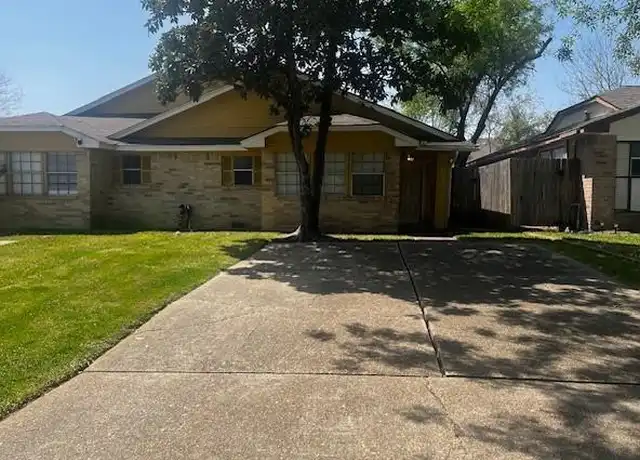 Property at 22413 Tree House Ln, Spring, TX, 77373, 3 beds, 2 baths, [object Object]