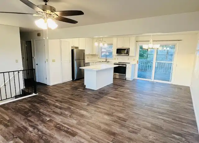 Property at 384 Broadway Dr Unit 384, Sun Prairie, WI, 53590, 3 beds, 2 baths, [object Object]