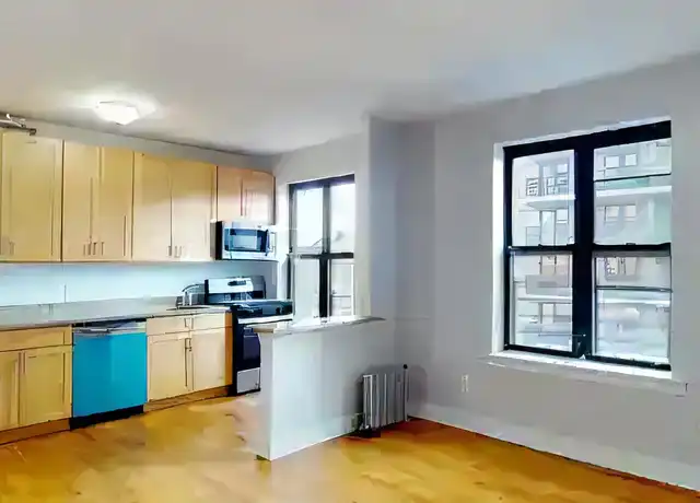 Property at 529 W 179th St, New York, NY, 10033, 3 beds, 1 bath, [object Object]