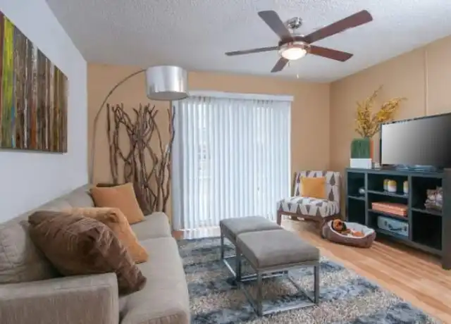 Property at 1500 Royal Crest Dr Unit 117, Austin, TX, 78741, 1 bed, 1 bath, [object Object]